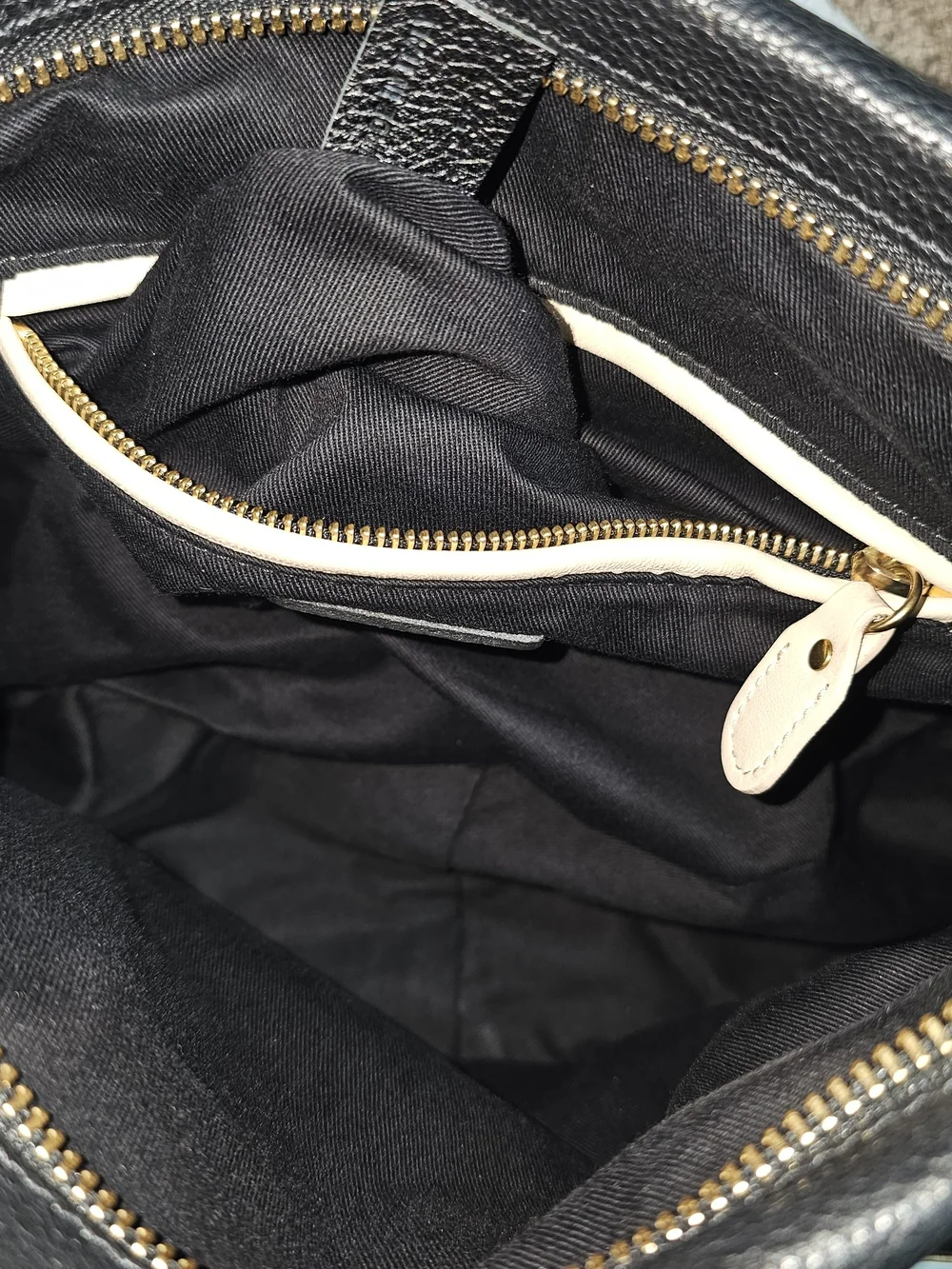 Chloe Paraty Black Leather Shoulder Bag with Gold Hardware